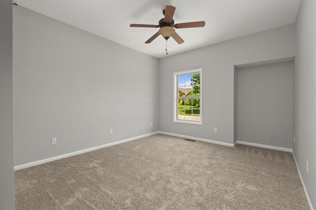9014 N St Clair Avenue Property Photo 17