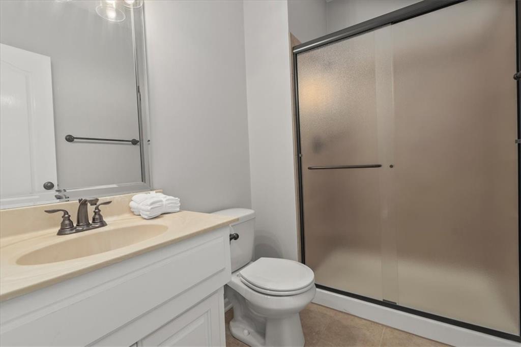 9014 N St Clair Avenue Property Photo 23