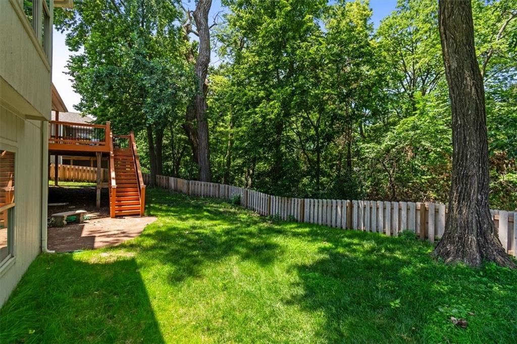 9014 N St Clair Avenue Property Photo 28