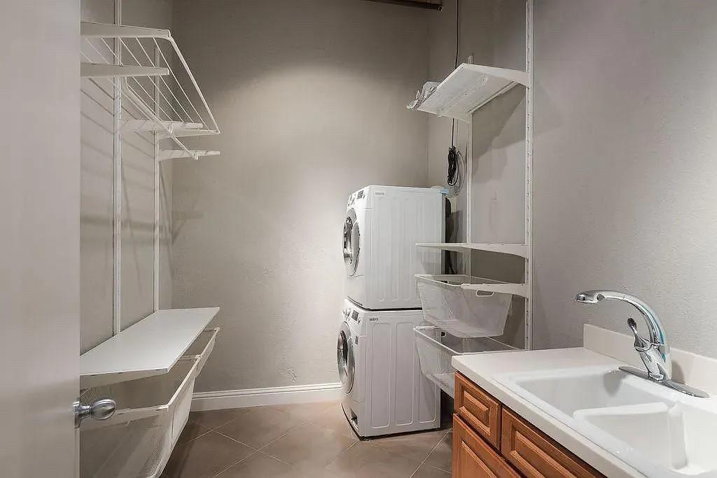 609 Central Street Property Photo 25