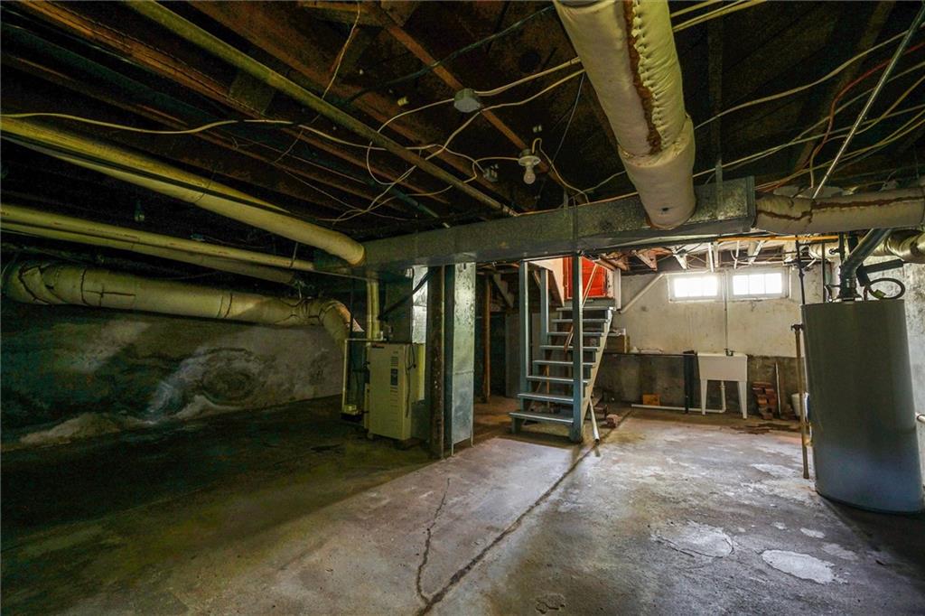 400 E Locust Street Property Photo 49