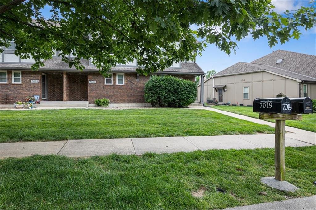 7019 N Fisk Court Property Photo 10