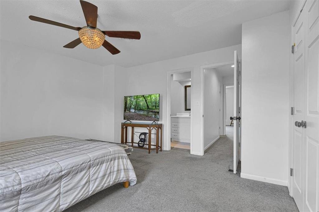 7019 N Fisk Court Property Photo 27