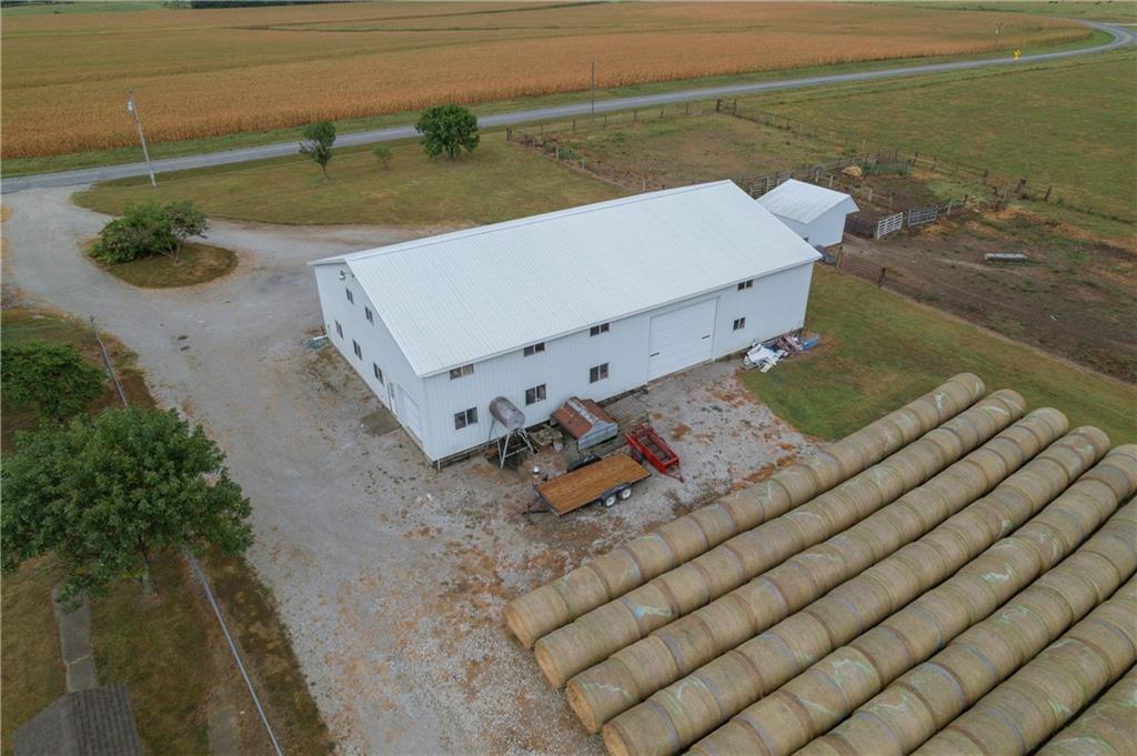 619 V Highway Property Photo 12