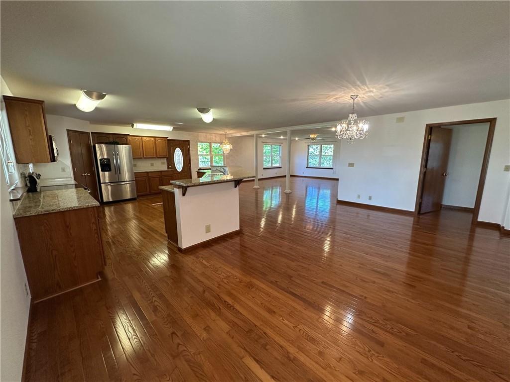 619 V Highway Property Photo 16