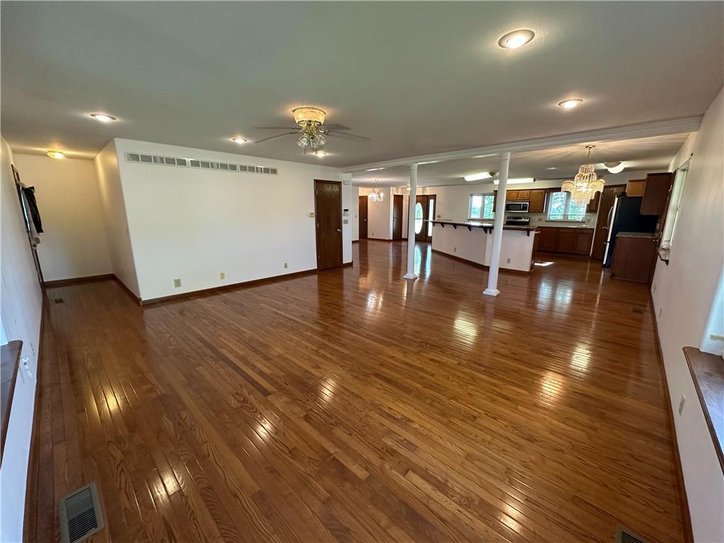 619 V Highway Property Photo 21