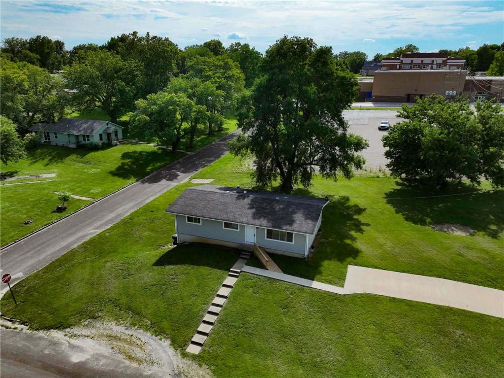 1115 3rd Avenue Property Photo 4