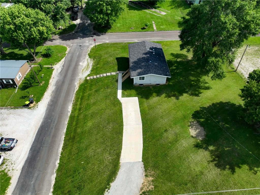 1115 3rd Avenue Property Photo 9