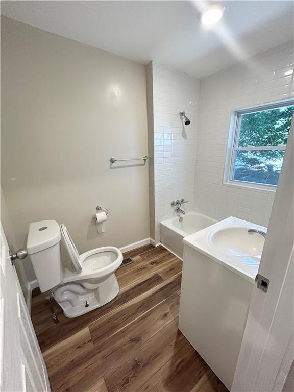 5246 Lyon Avenue Property Photo 14