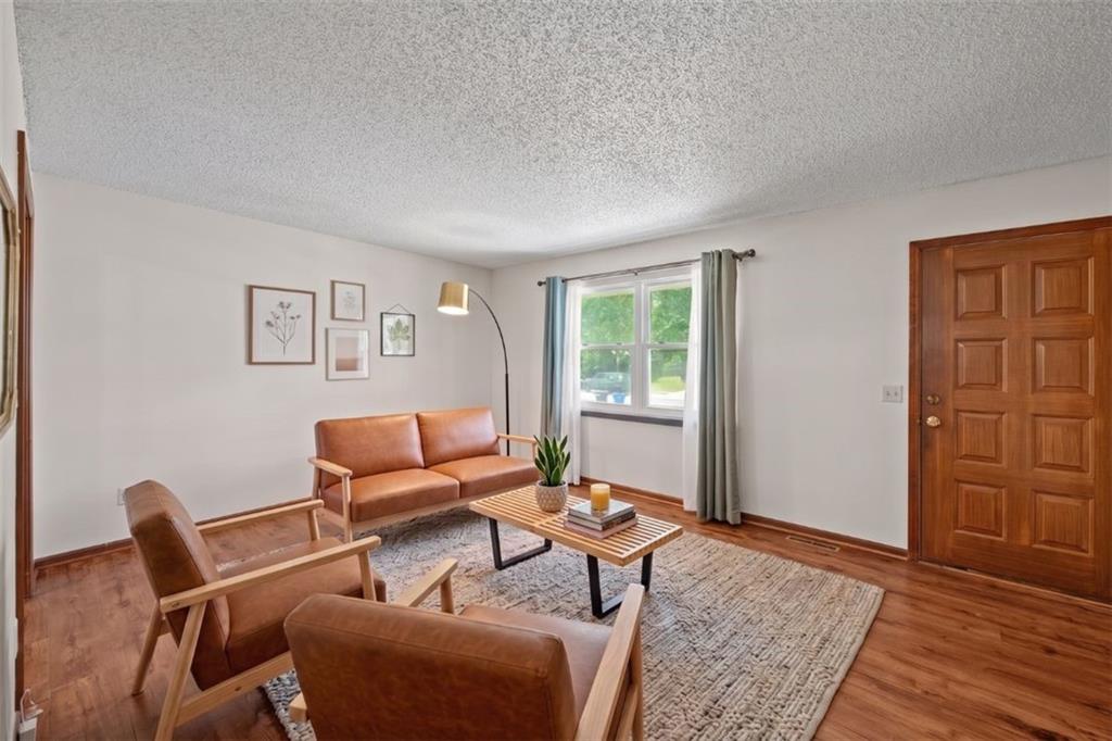 14805 S Bradley Drive Property Photo 4