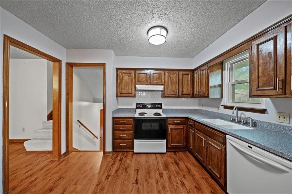 14805 S Bradley Drive Property Photo 9