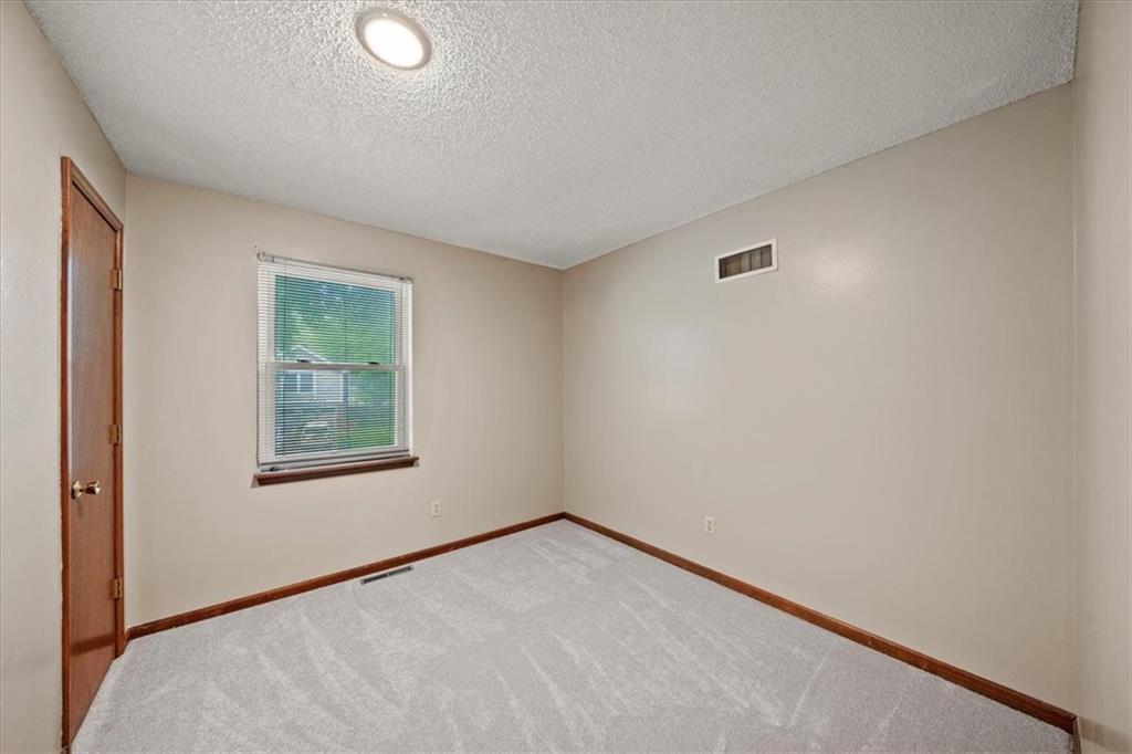 14805 S Bradley Drive Property Photo 15