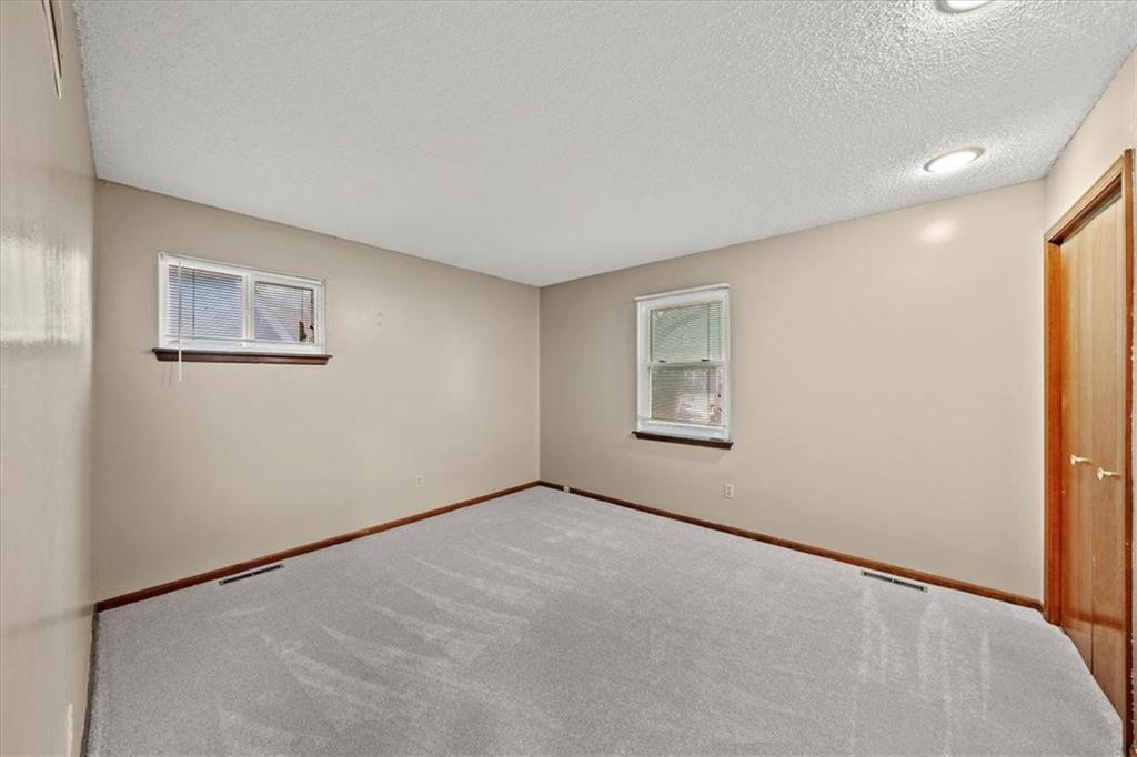 14805 S Bradley Drive Property Photo 19