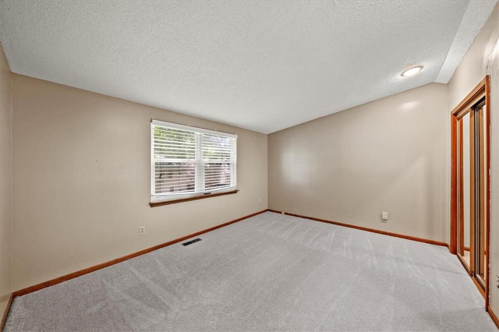 14805 S Bradley Drive Property Photo 23