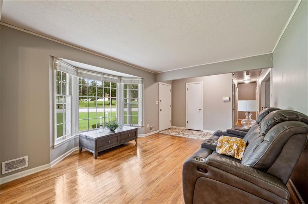 8701 Evanston Avenue Property Photo 3
