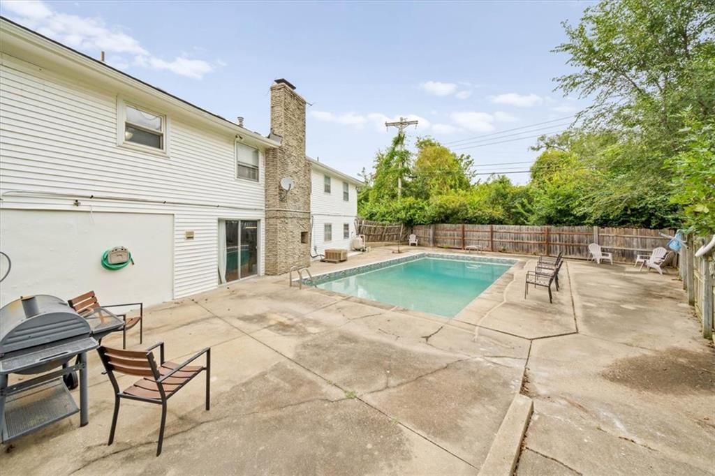 8701 Evanston Avenue Property Photo 20