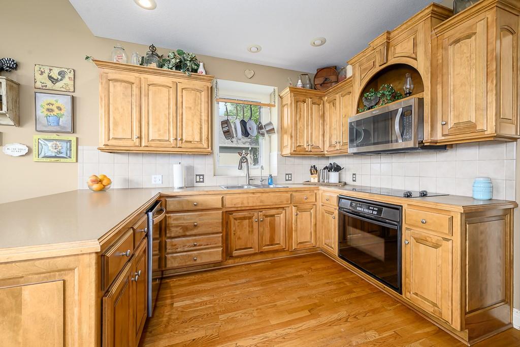 14101 Wingfoot Court Property Photo 6