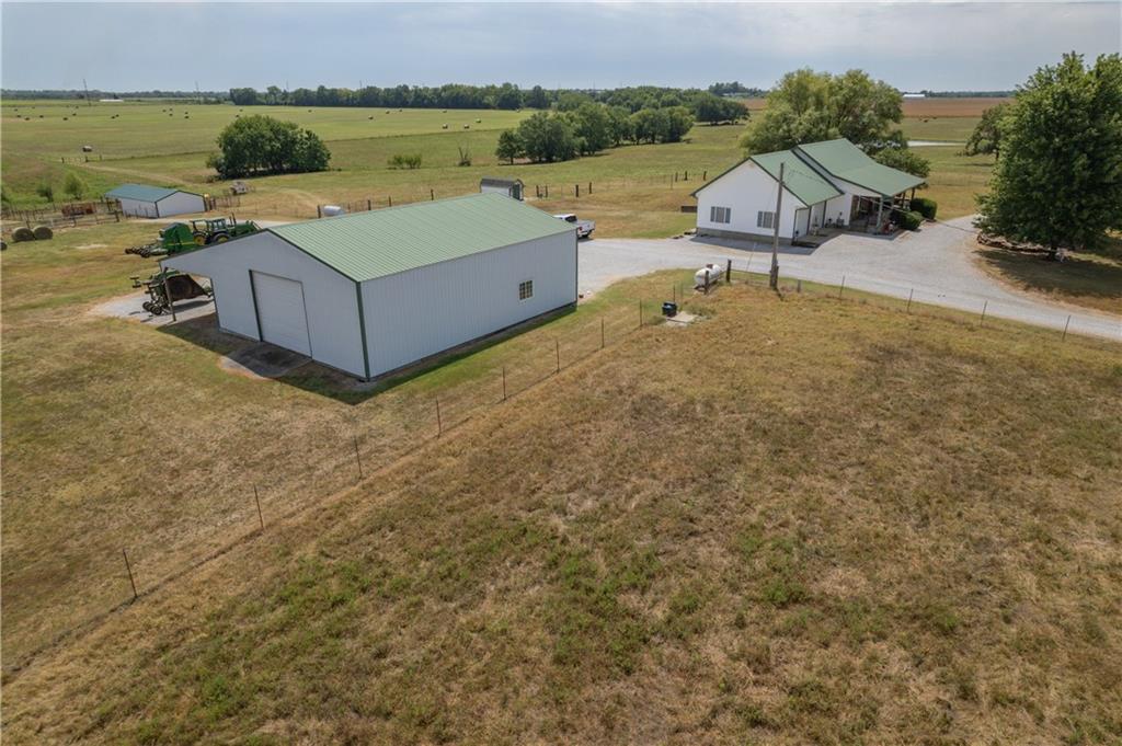 674 V Highway Property Photo 2