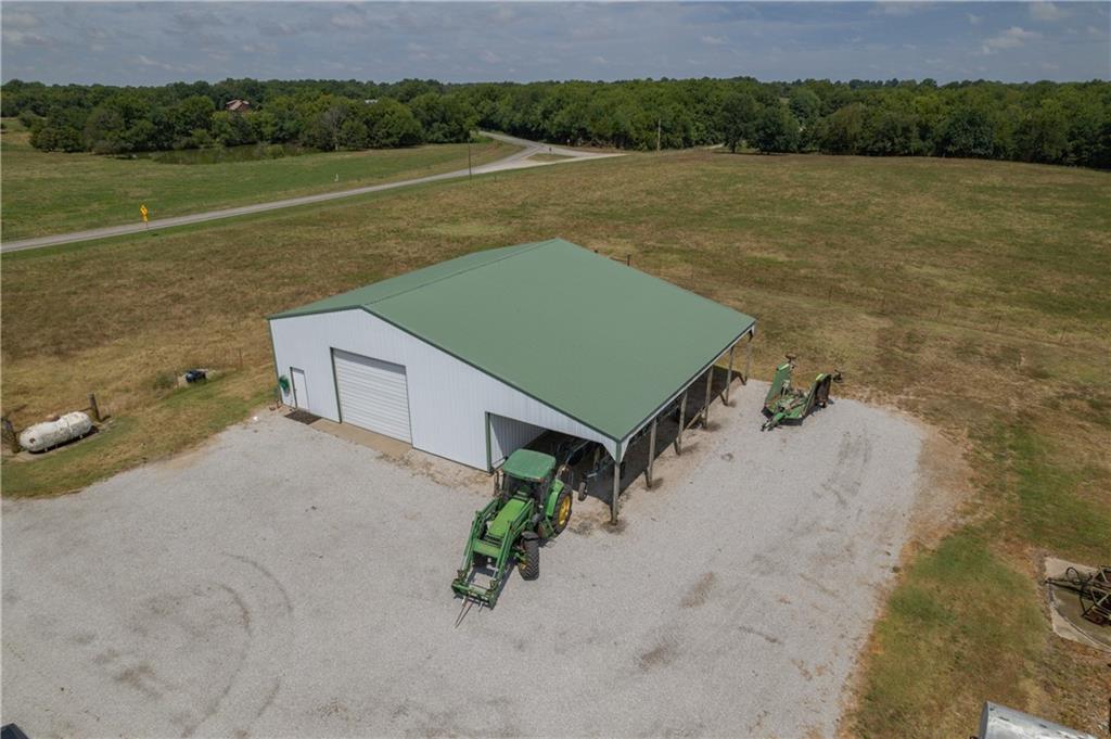 674 V Highway Property Photo 24