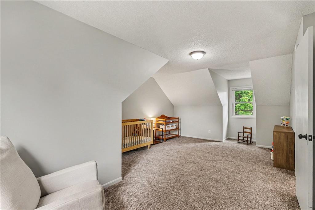 702 Howard Road Property Photo 15