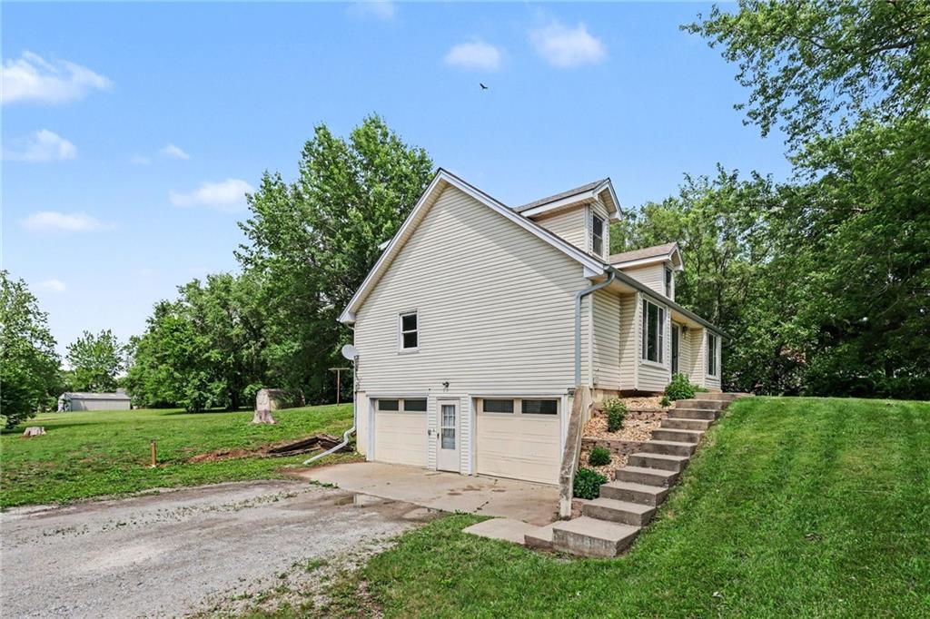 702 Howard Road Property Photo 22