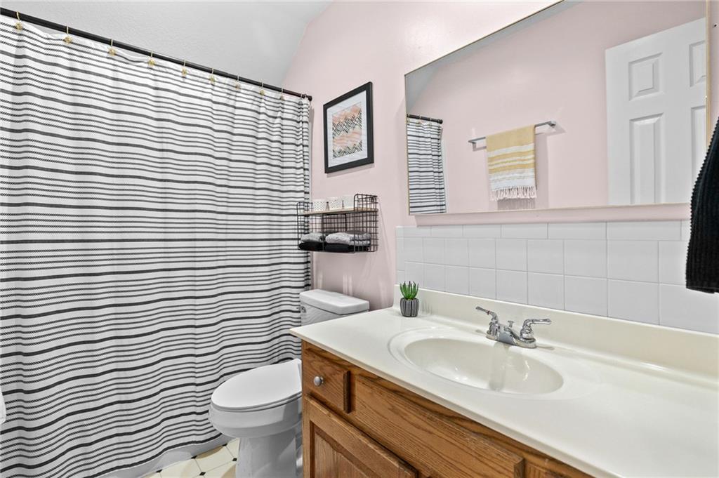 703 N Lincoln Street Property Photo 26