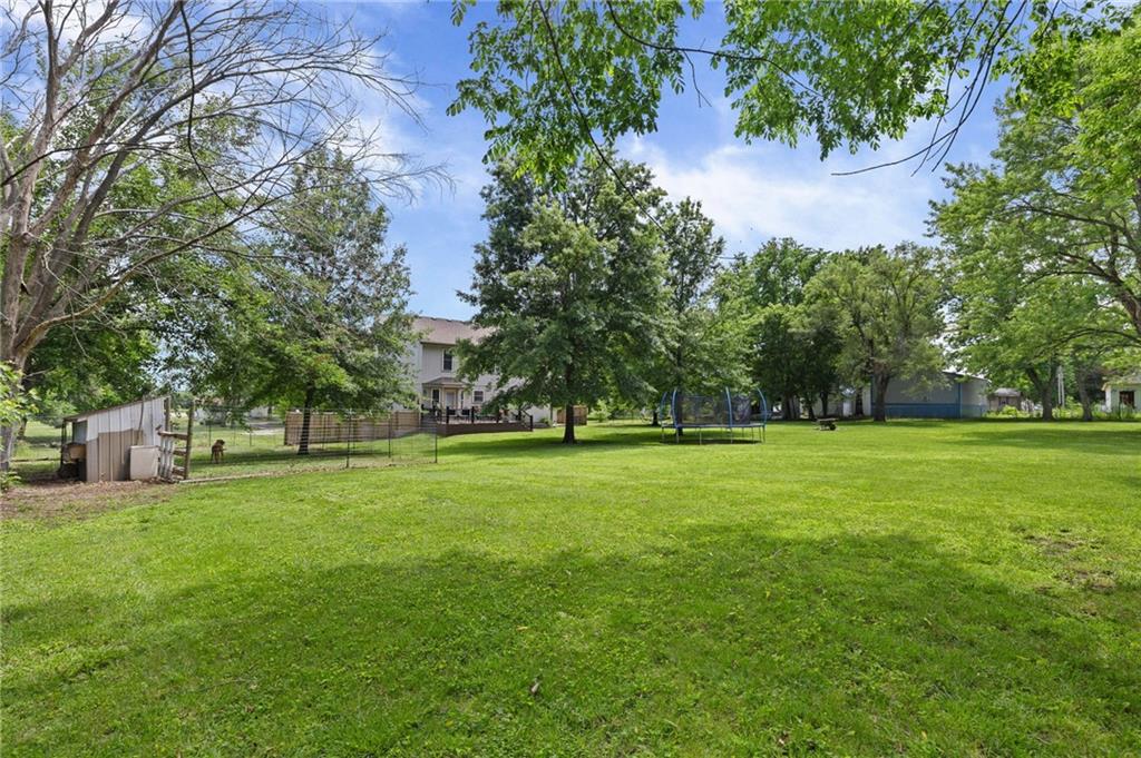 703 N Lincoln Street Property Photo 43