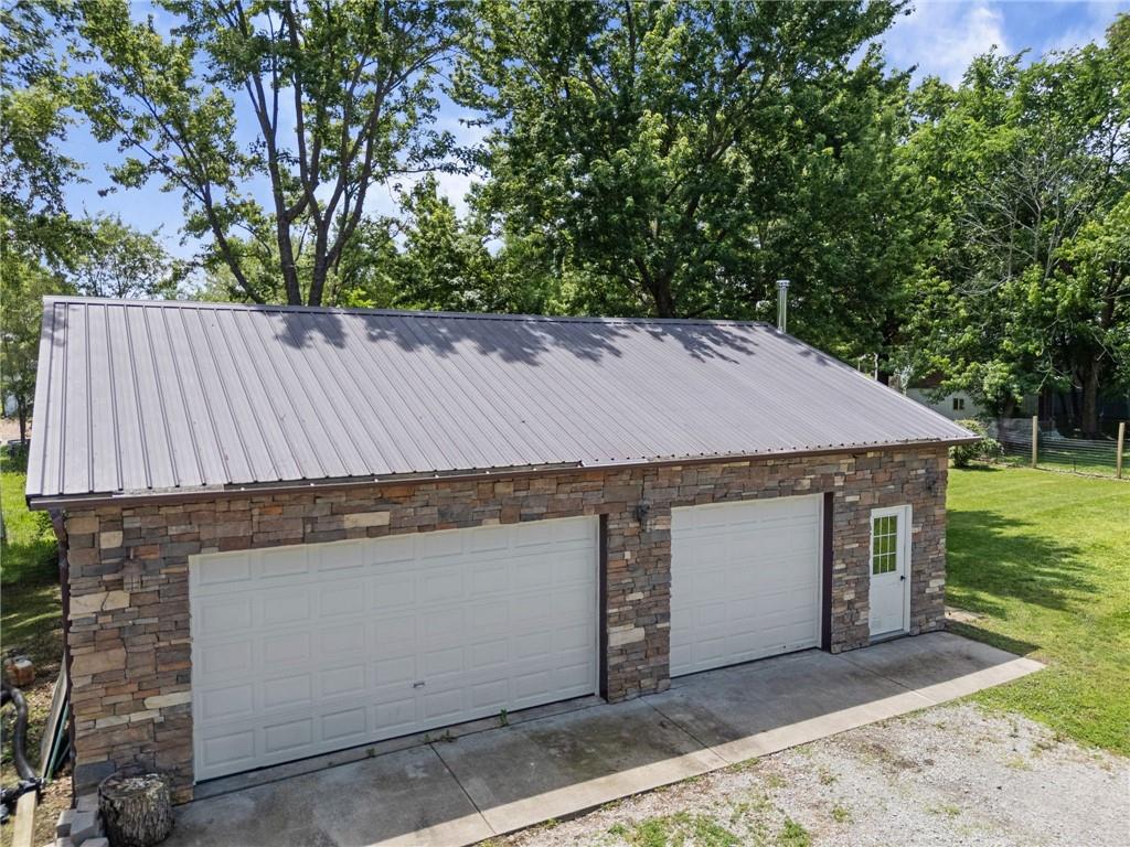 703 N Lincoln Street Property Photo 52