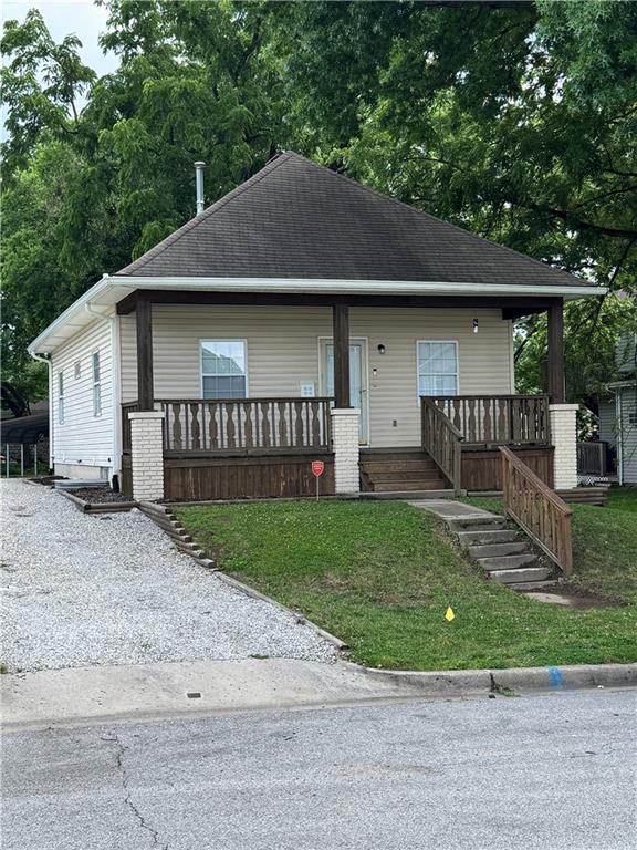 143 E Short Avenue Property Photo 2