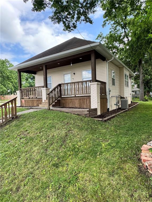 143 E Short Avenue Property Photo 3