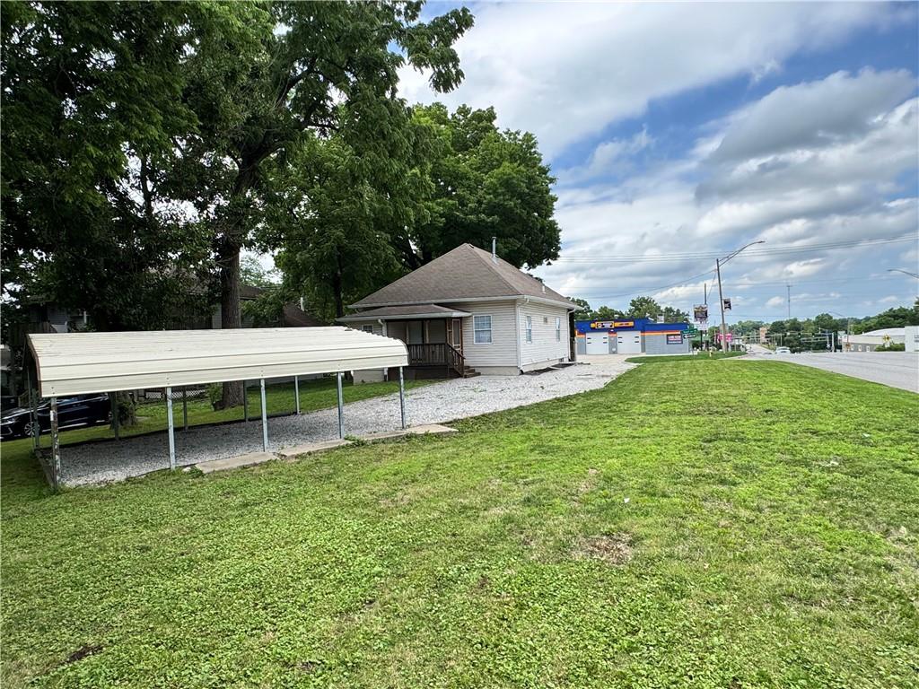 143 E Short Avenue Property Photo 5