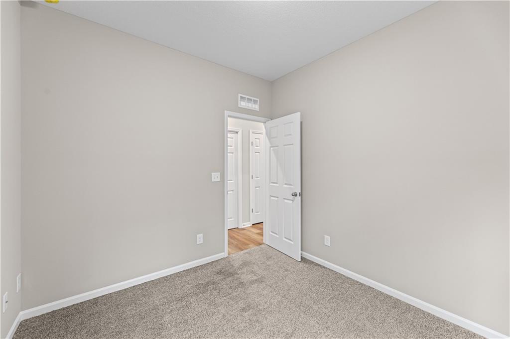121 S Cedar Street Property Photo 19
