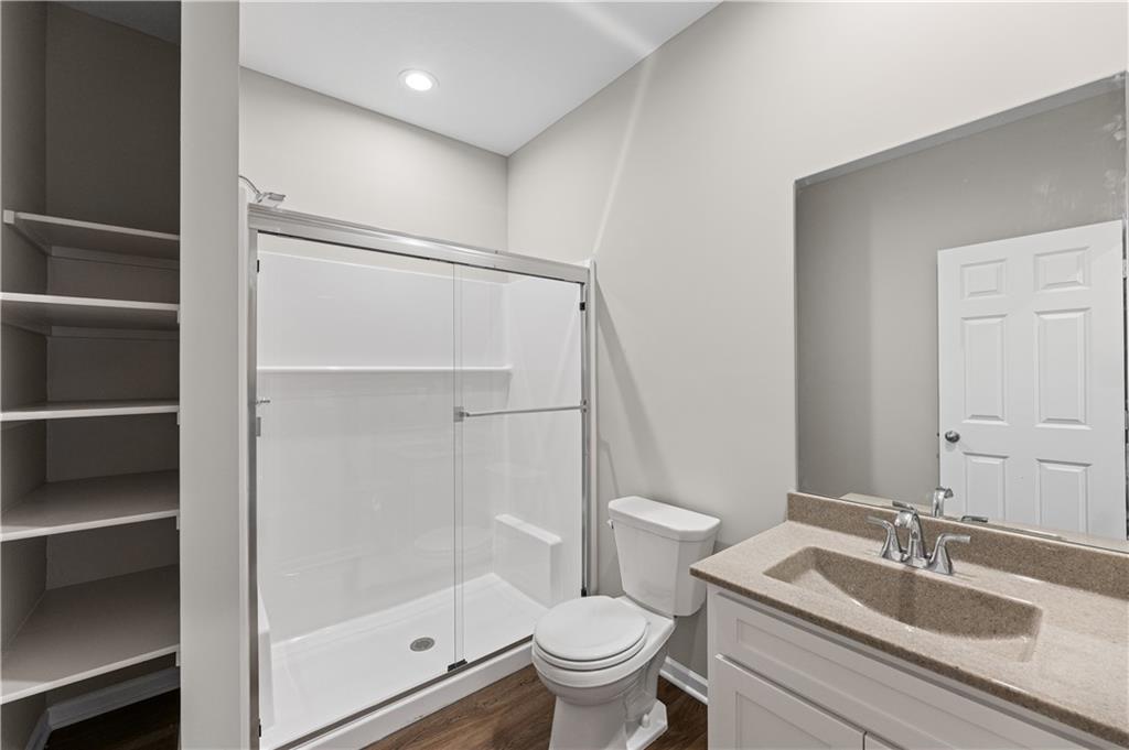 121 S Cedar Street Property Photo 20