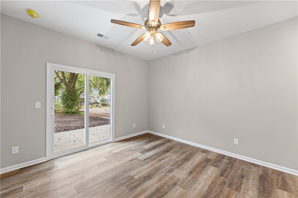 121 S Cedar Street Property Photo 25