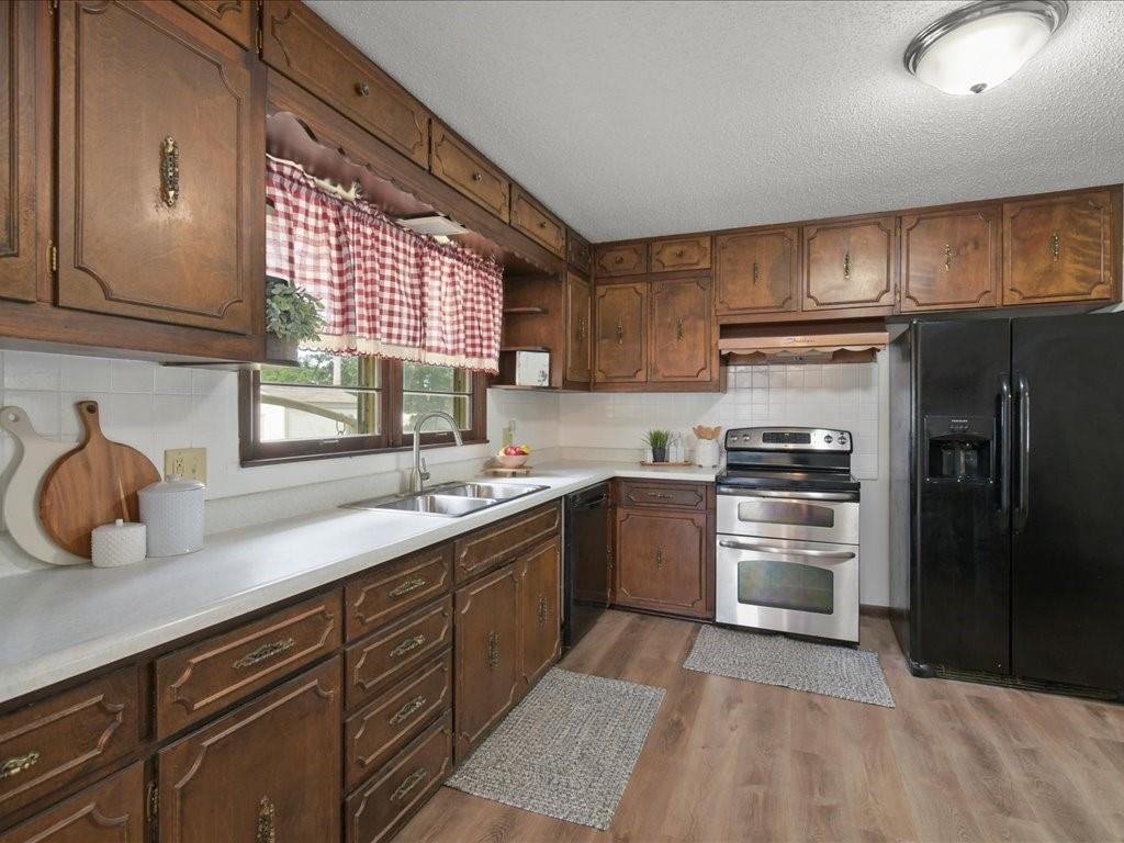1605 E Franklin Street Property Photo 9