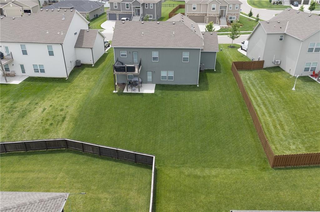 1485 N 162nd Circle Property Photo 29