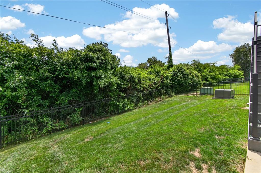 4021 Ne Sagamore Drive Property Photo 44