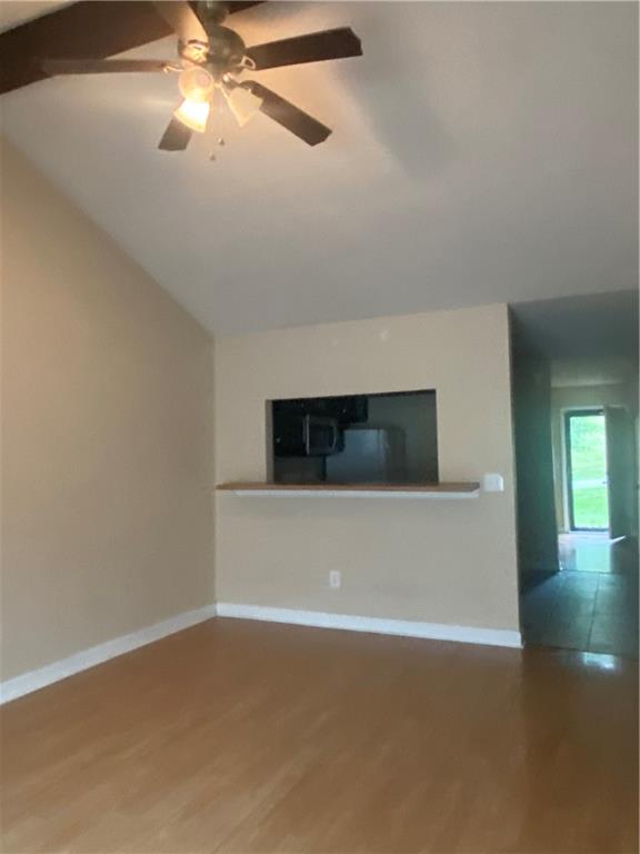 8327 Nw Mace Road Property Photo 2