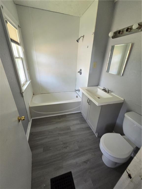 5341 Wayne Avenue Property Photo 4