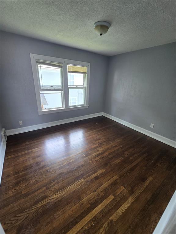 5341 Wayne Avenue Property Photo 5