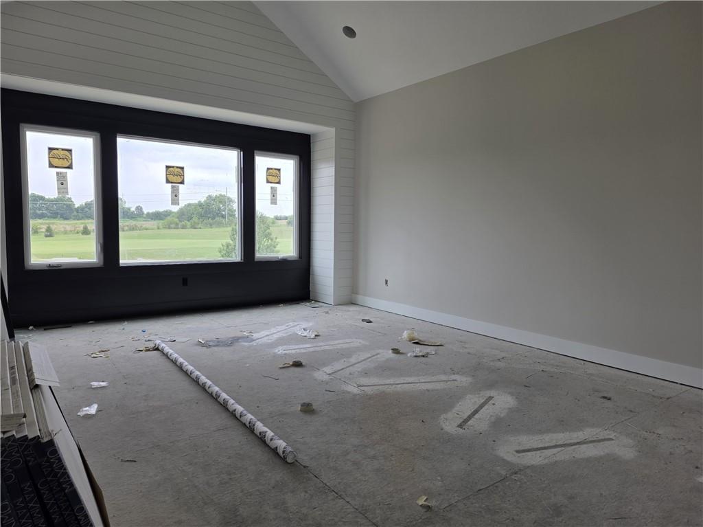 4410 Tee Box Drive Property Photo 14