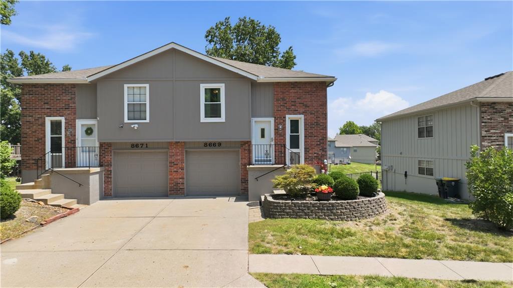 8669 N Hull Avenue Property Photo 1