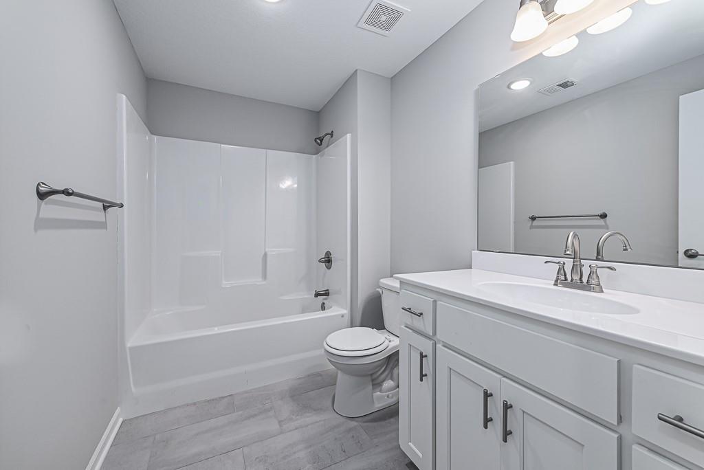 15601 Austin Court Property Photo 23