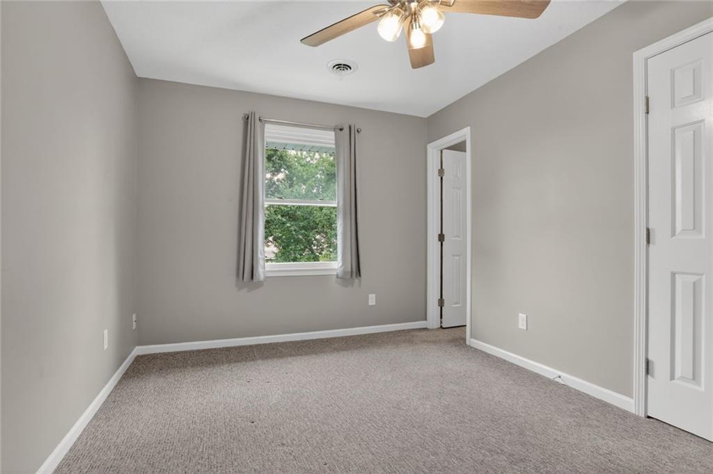 724 N Plum Rose Drive Property Photo 29