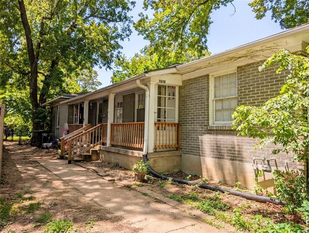 1618 S Appleton Avenue Property Photo 1