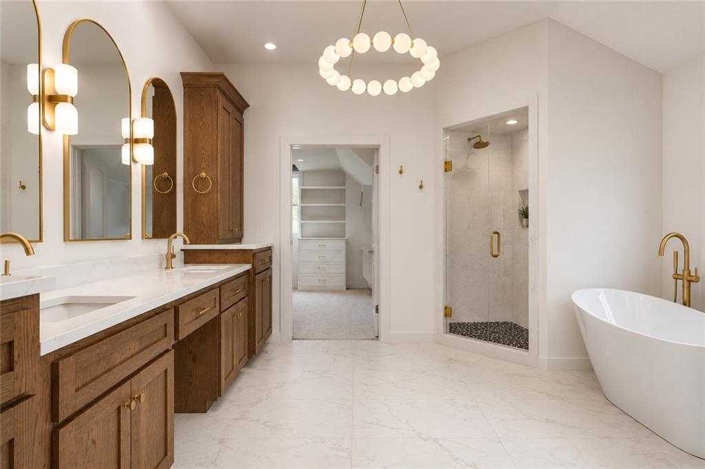 5695 Thousand Oaks Drive Property Photo 12