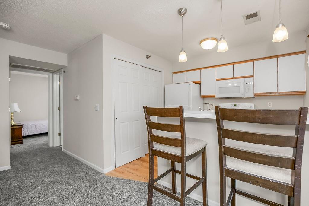 2305 Ne 68th Street Property Photo 6
