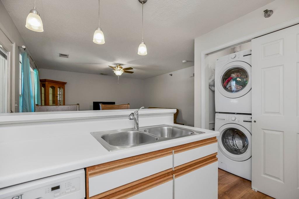 2305 Ne 68th Street Property Photo 9
