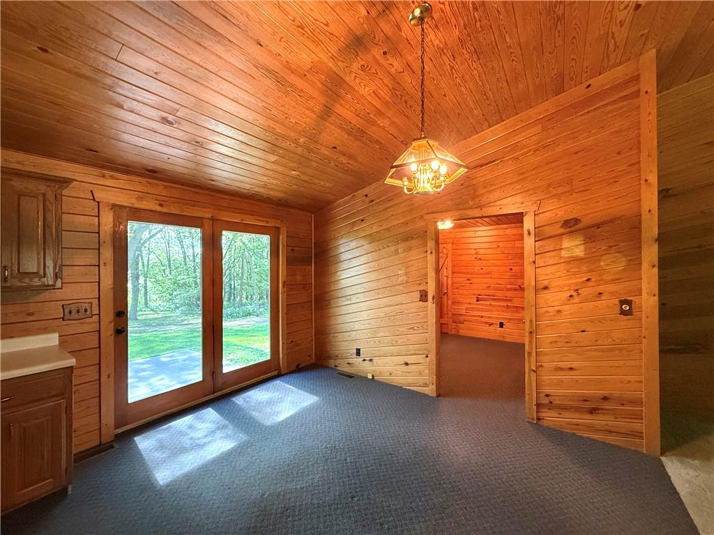 21004 Danube Road Property Photo 11