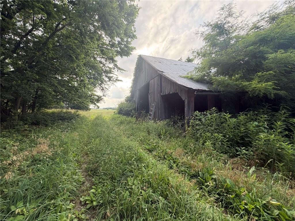 1601 Road Property Photo 2